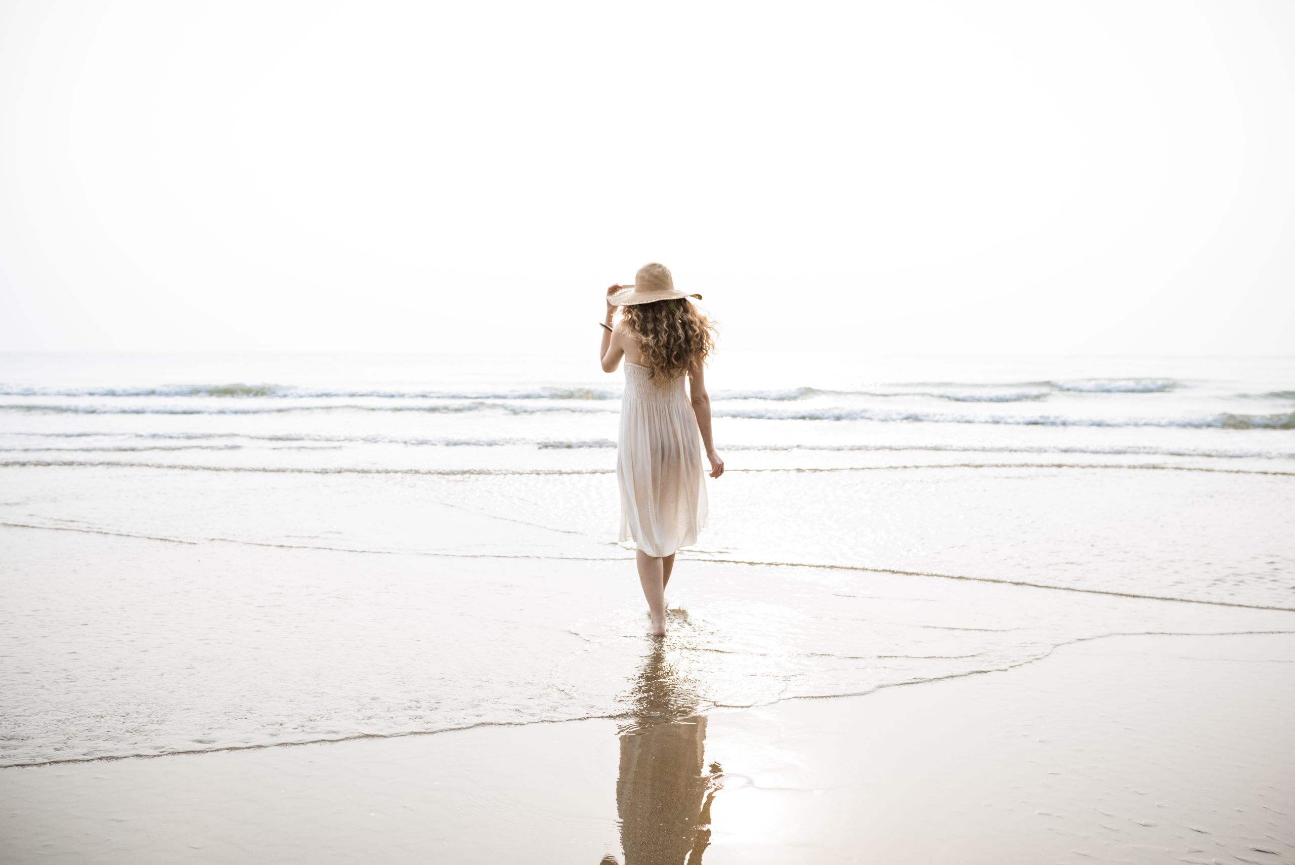 Your Summer Guide To Holistic Sun Protection